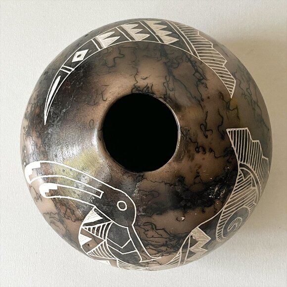 Acoma Pueblo Horse Hair Pottery Native American Vase Gary Yellow Corn Signed - Picture 8 of 14